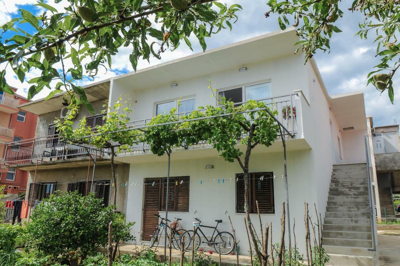 Apartment Petar Kaštela Exteriör bild