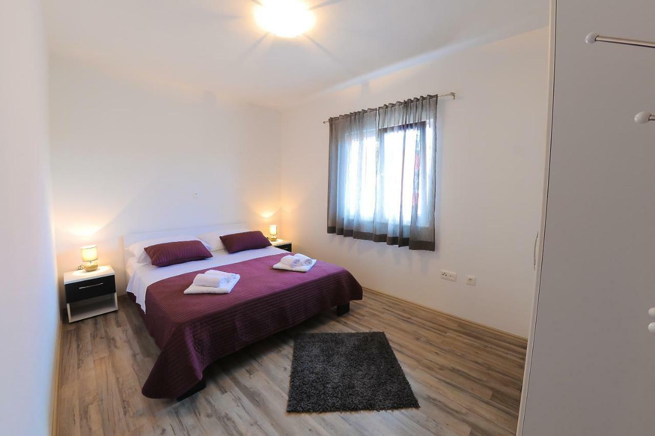 Apartment Petar Kaštela Exteriör bild